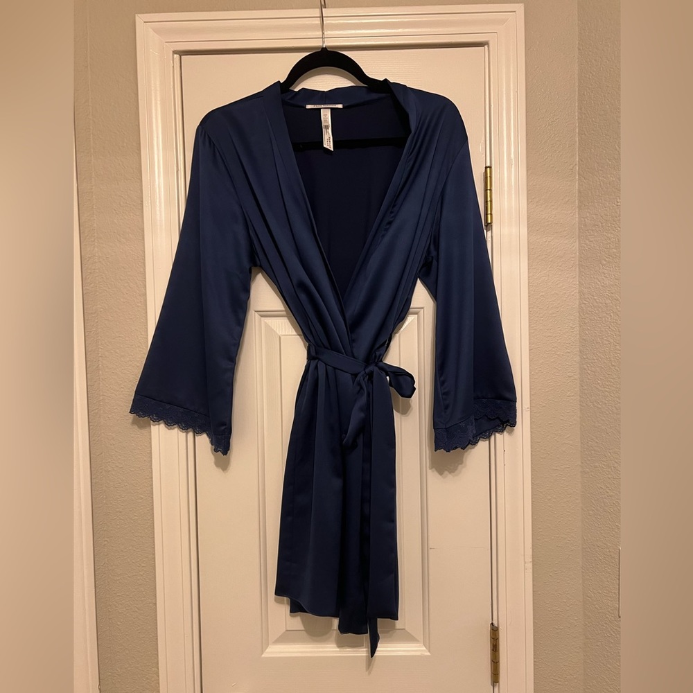 Navy Flora Nikrooz Robe XS/S